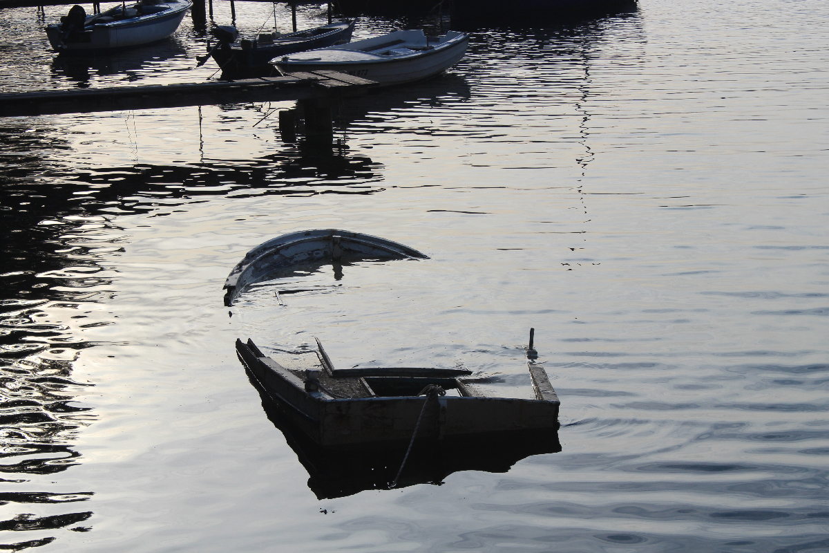 Sunkissed sunken boat