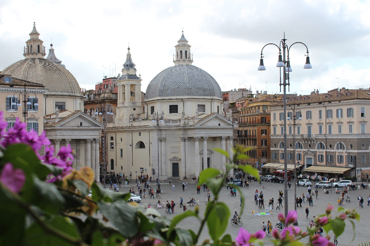 Beautiful square in Rome